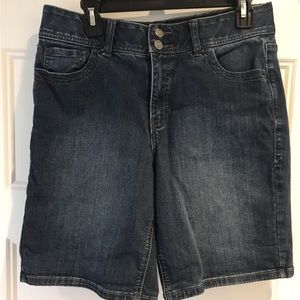 Lane Bryant Bermuda jean shorts size 14